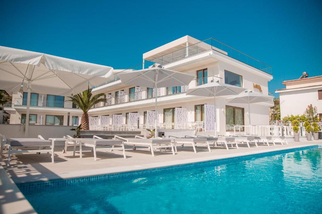 Хотел Laguna Resort Ханиоти, Халкидики